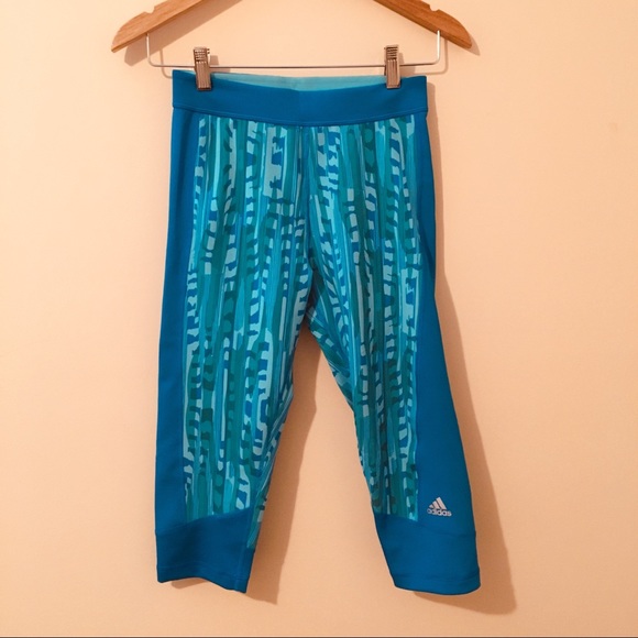 Adidas | Techfit Wild Streak Print Capris - Picture 2 of 6